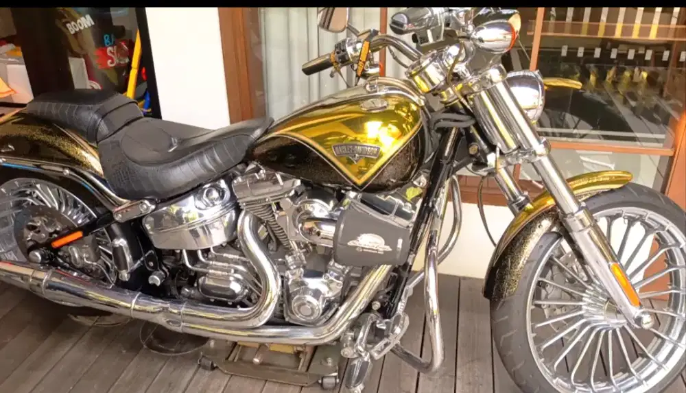 Softail Breakout CVO 2013