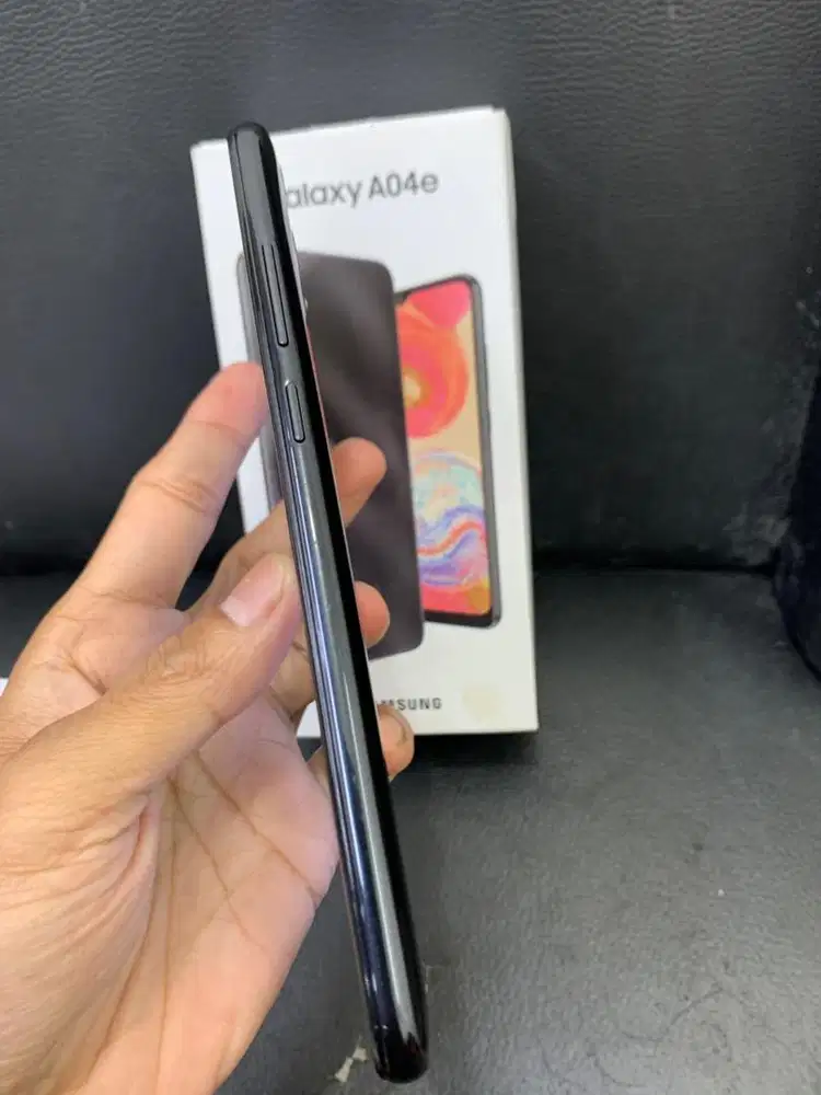 SAMSUNG A04e 4/64 BLACK
