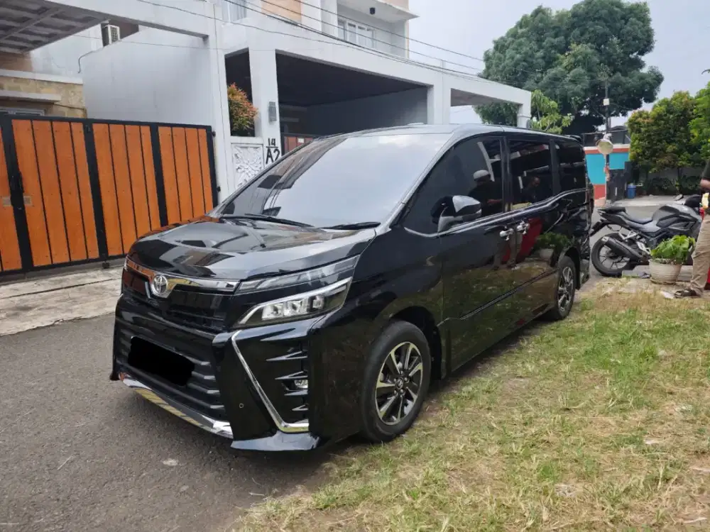 Voxy AT 2020 KM 30 RB Cash!!!