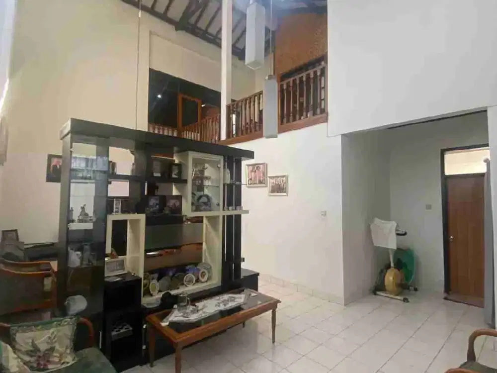 Dijual Rumah Sayap Dago