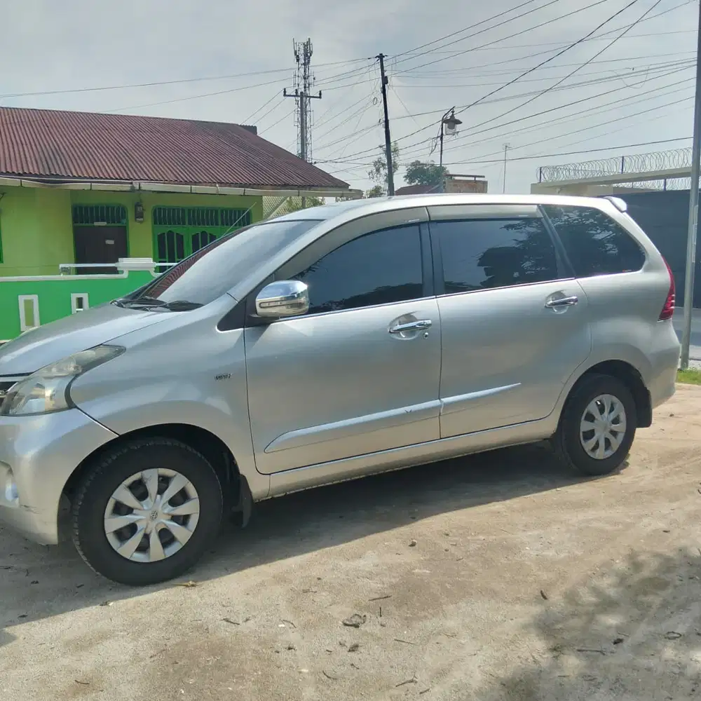 Toyota Avanza 2013 Bensin