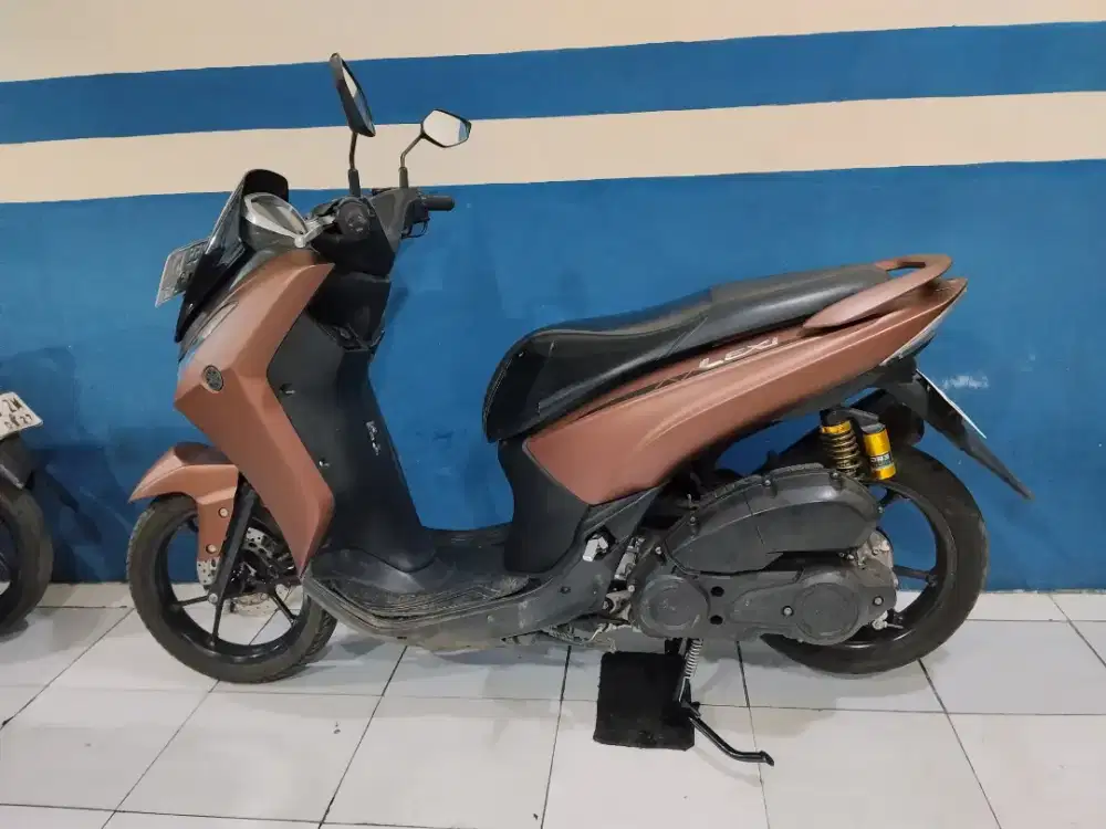 (JUAL CEPAT) YAMAHA LEXI TIPE S KYLESS 2019