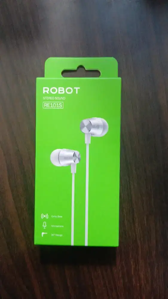 Headset Robot RE101S Wired Earphone Bass Compatible For All Phone