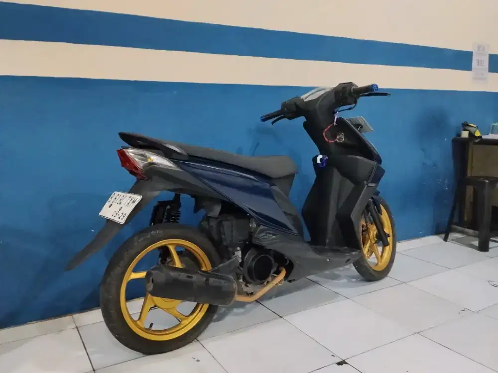 (DIJUAL) HONDA BEAT KARBU SUPER CAKEP 2009