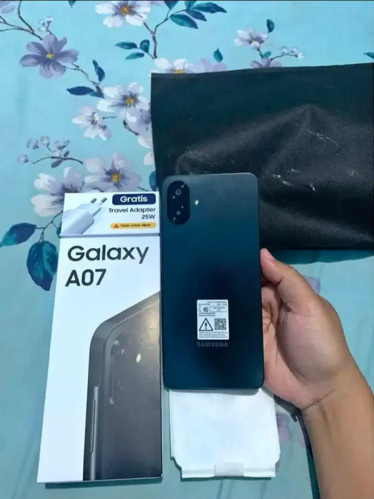SAMSUNG A07 RAM U.F.S 4+4/64 LIKE NEW.