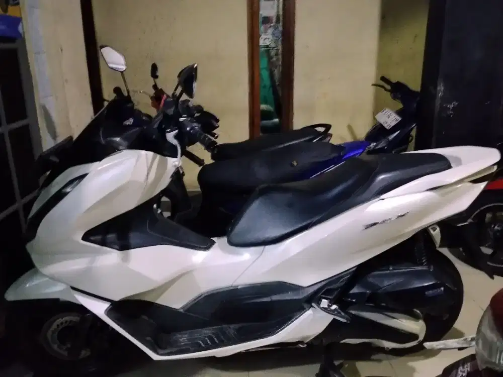 DIJUAL HONDA PCX 160 PAJAK HIDUP 2022 ISTIMEWA