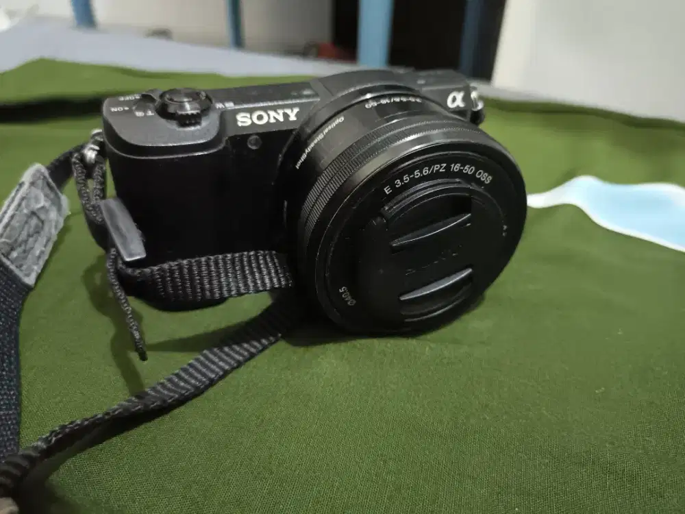 Camera Sony A5100