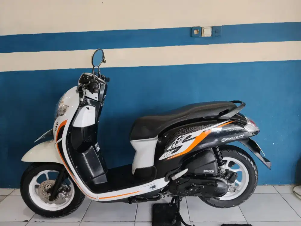 (DIJUAL CEPAT) HONDA SCOOPY STYLISH (DONAT)  PAJAK HIDUP 2020