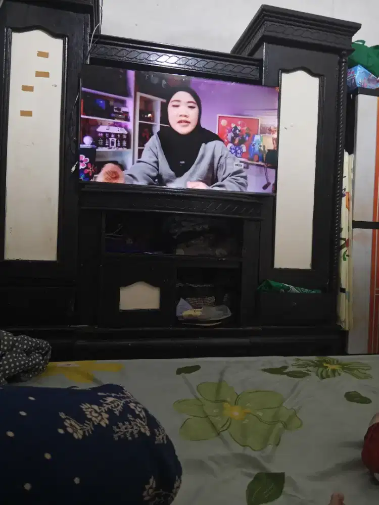 Tv ifalcon tcl 40inc google tv