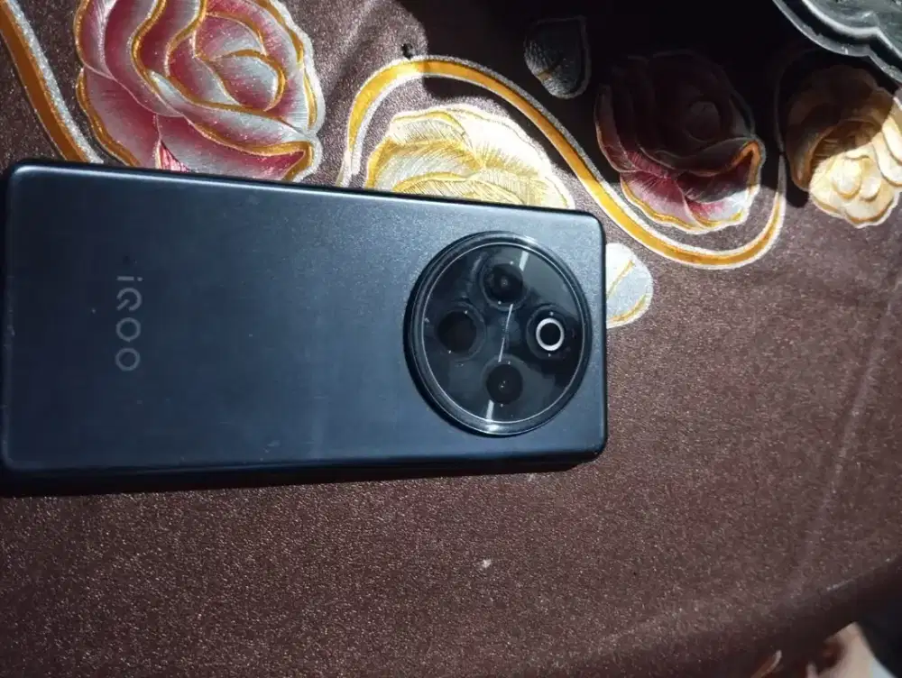 IQOO Z10 8/128 FULSET