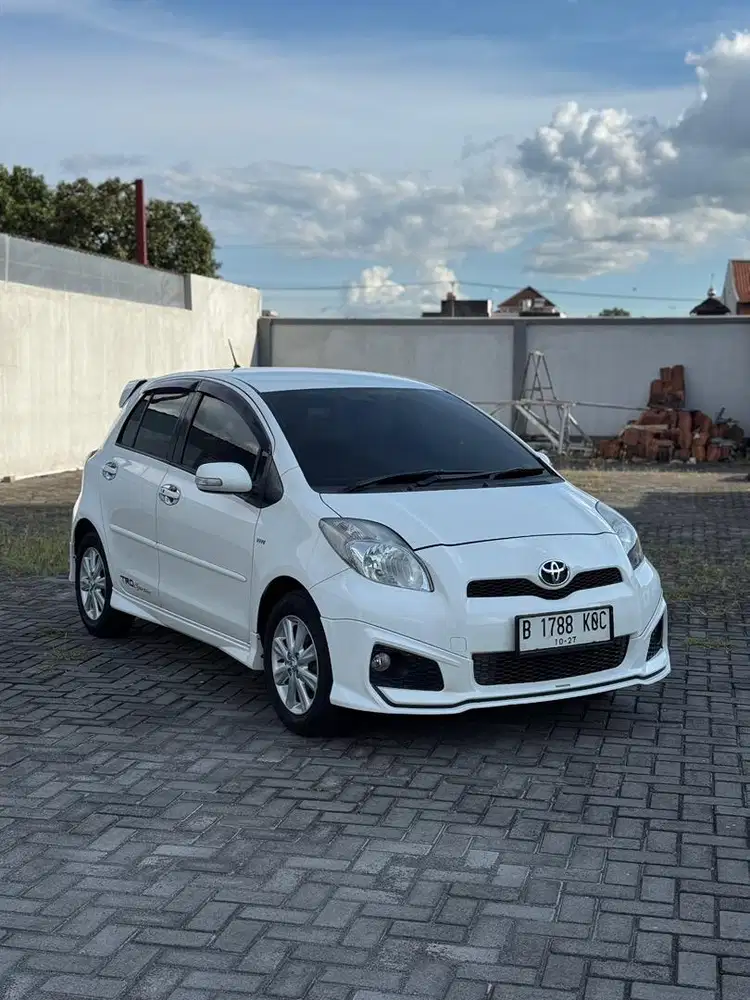 Yaris 1.5 TRDS matic 2012
