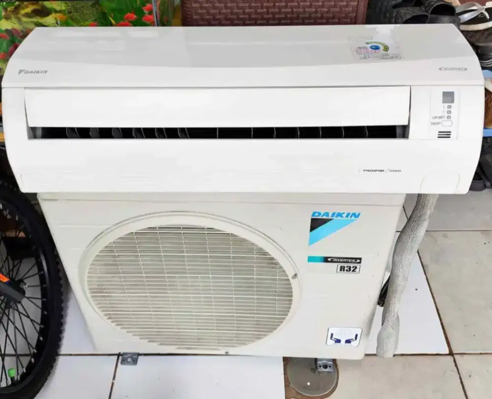 Redy AC Daikin 1pk Inveter Second (Pasan)