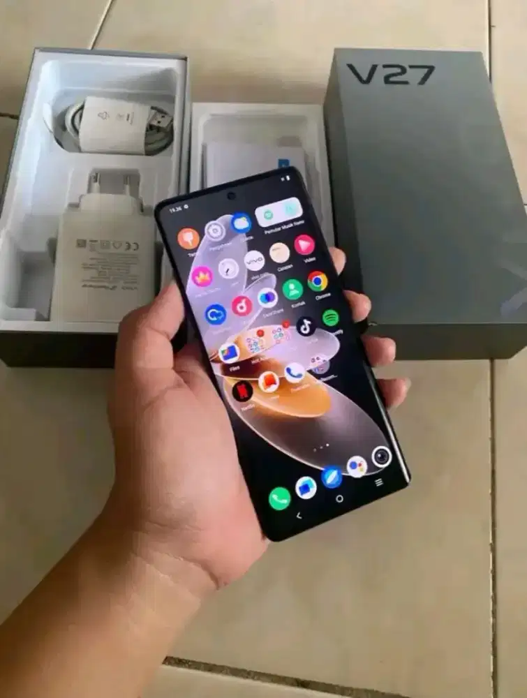 Vivo V27 5G BLACK