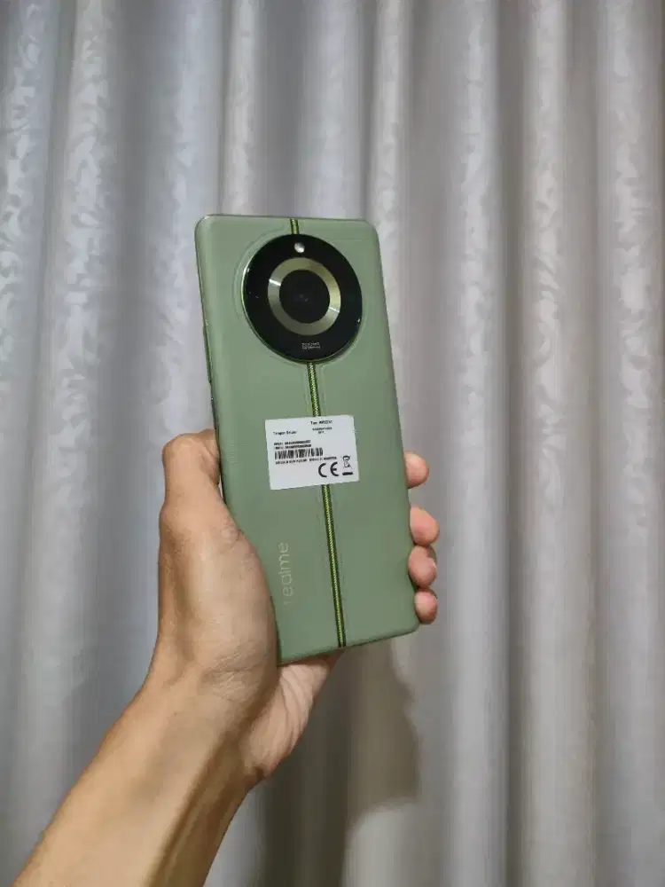 Realme 11 Pro Plus ram 12gb/512gb second nominus
