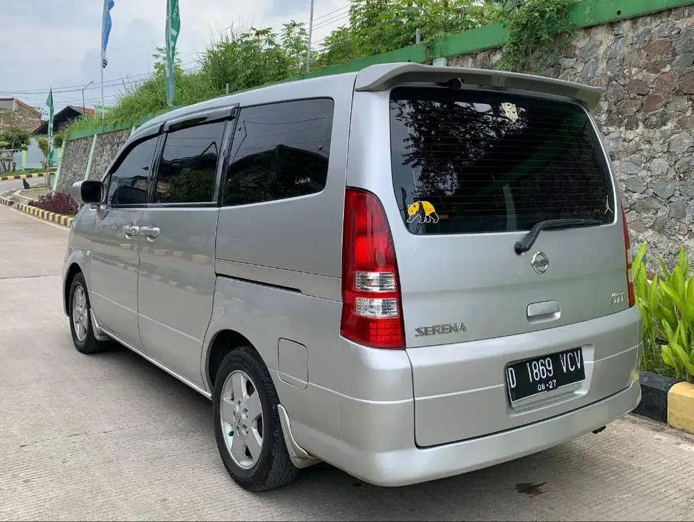 Nissan Serena HWS 2007 istimwa