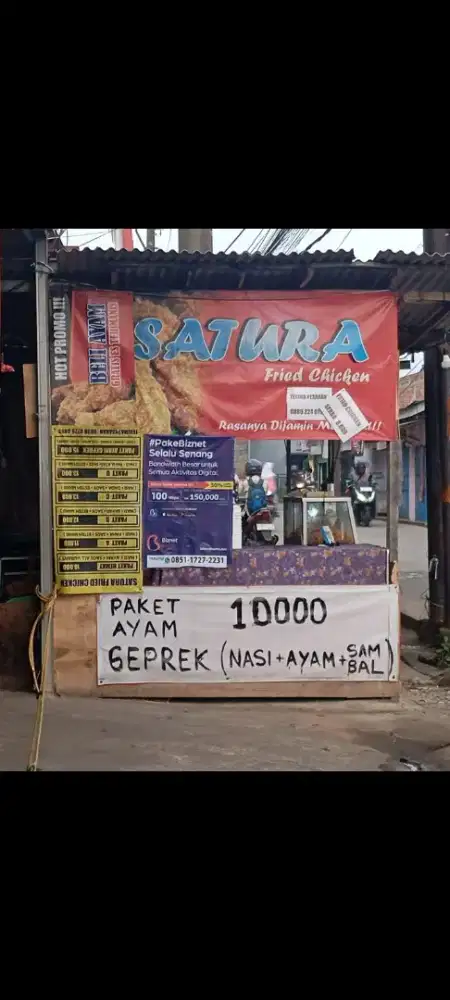 Dibutuhkan karyawan Wanita singel..