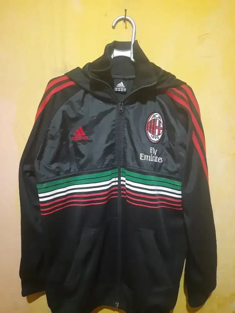 Jaket Adidas Second Masih Bagus