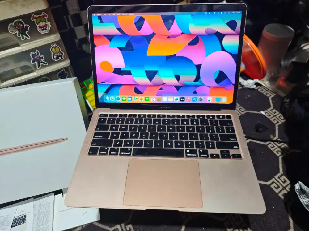 Macbook Air 2020 iBox Mulus Normal Siap Pakai