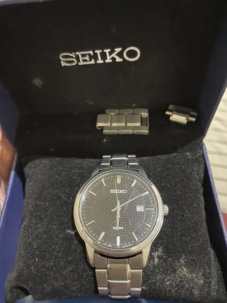 Jam tangan Seiko SUR195P1