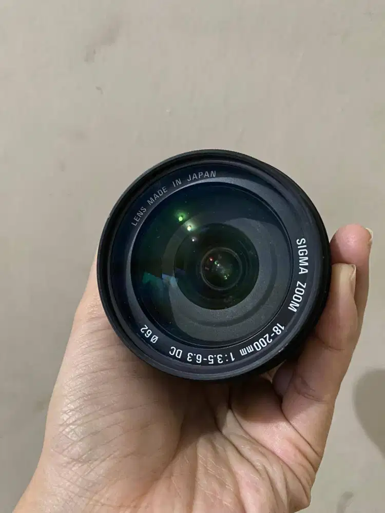 Dijual Lensa sigma tamron 18/200 f:3,5-6,3
