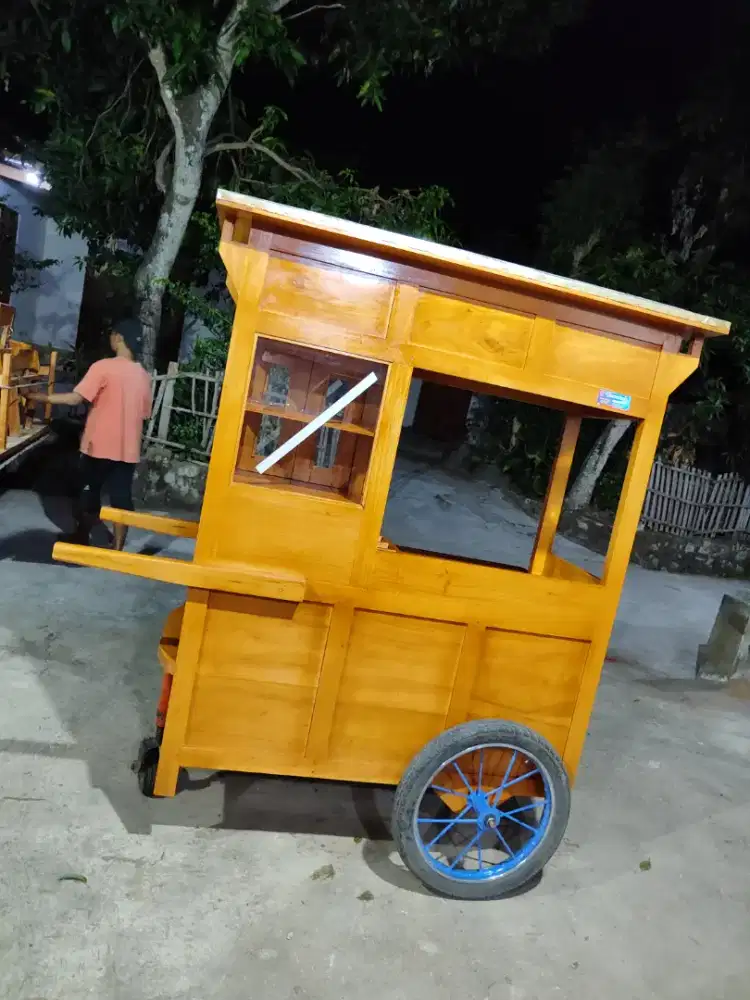 Promo Gerobak Mie Ayam jg Melayani Pesanan Grobak Bakso Bubur Sate dlL