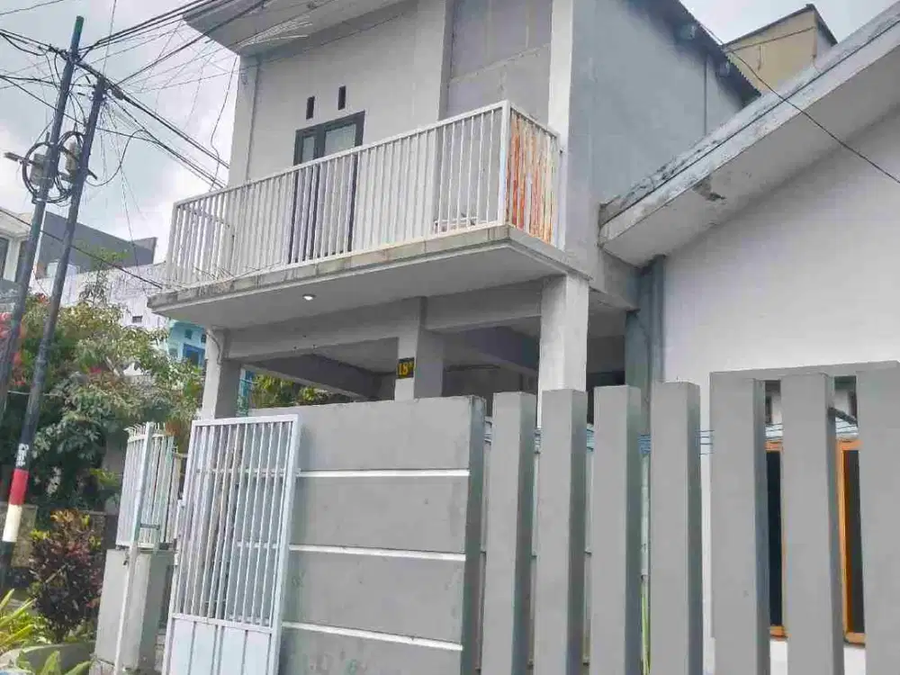 Sewa rumah 7 kamar lengkap perabot bisa bayar bulanan Malang Dau