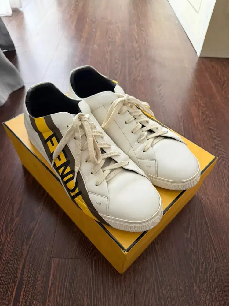 Sepatu fendi authentic