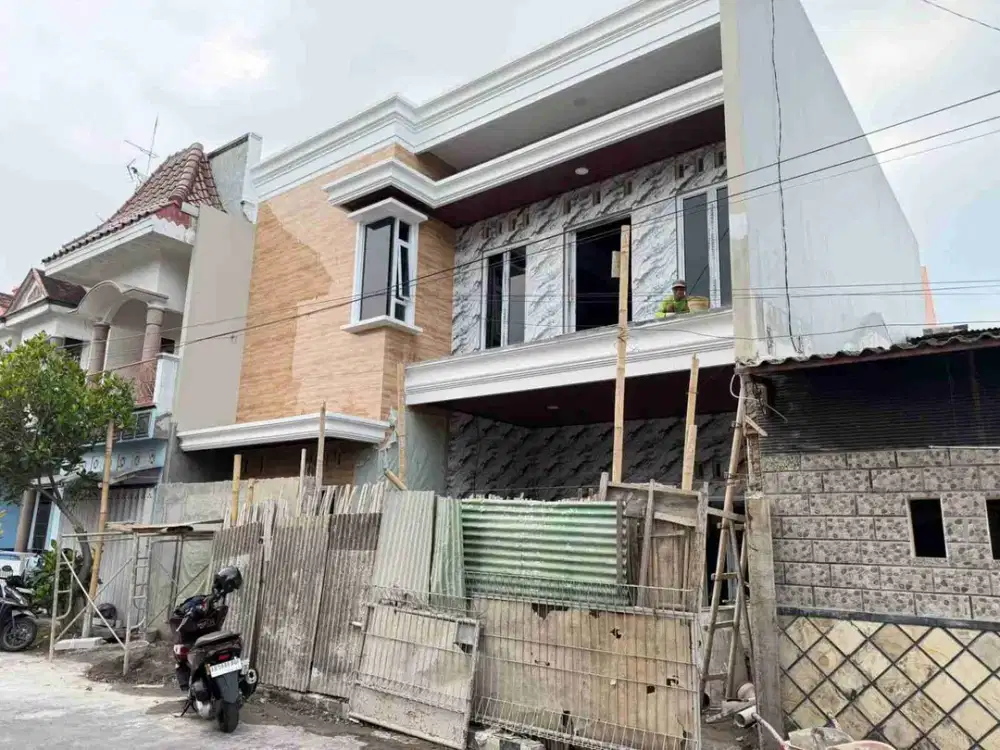 Rumah Mewah 2 Lt Finishing di Fajar Indah Colomadu KRA