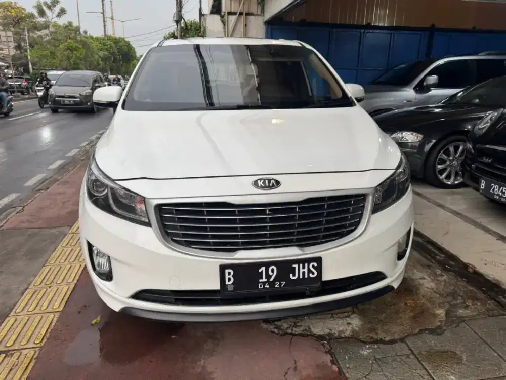 KIA grand sedona ultimate 2017AT