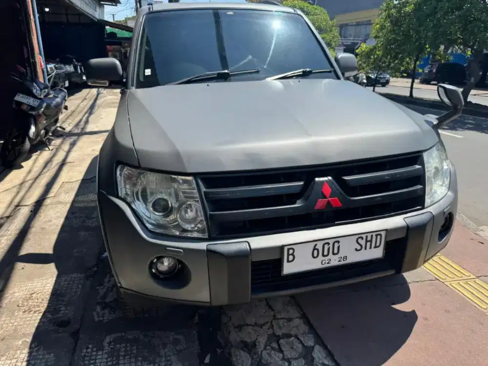 Mitsubishi pajero shogun 2008 AT 3.0 4xr sunroof
