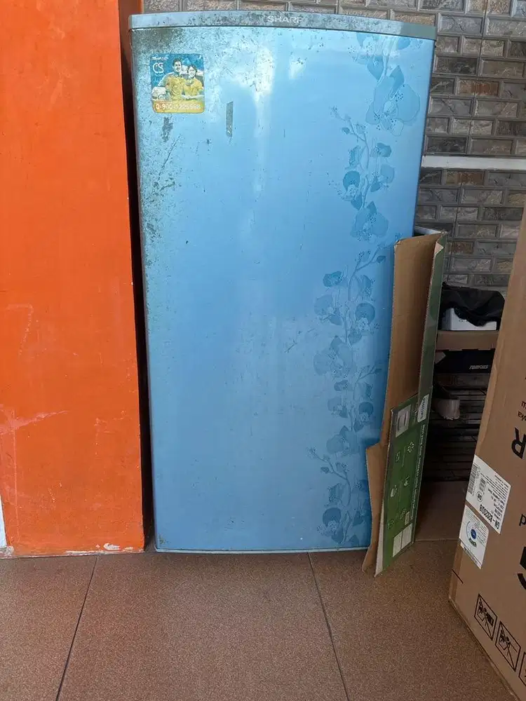 Jual kulkas sharp 1 pintu masih bagus