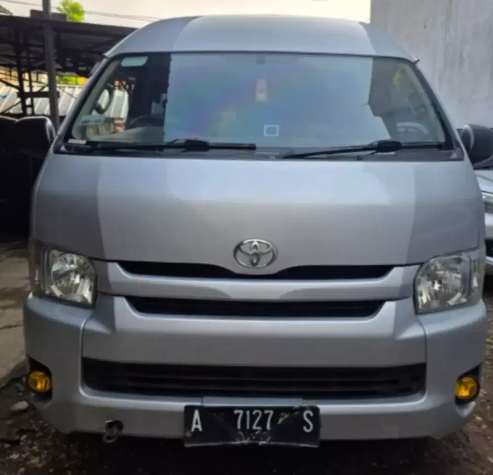Toyota Hiace 2.5 Commuter 2021 Manual