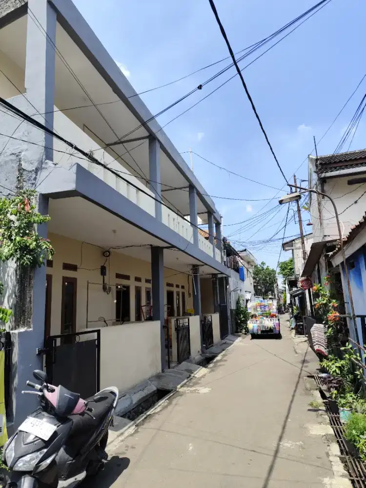 Disewakan per 6 bulan bangunan baru