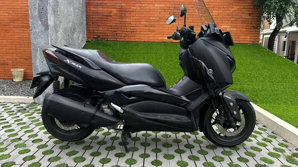 Xmax 2018 Hitam Blue Core Abs Off