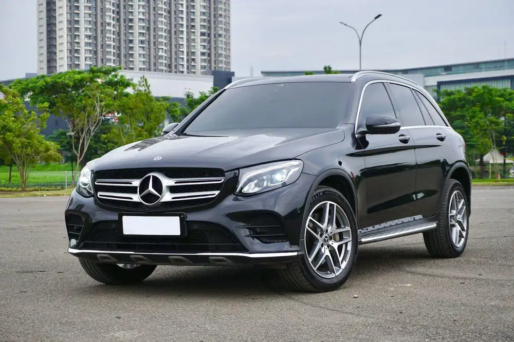 Mercedes-Benz  GLC200 AMG X253 2018 Hitam Mulus Siap Pakai Low DP