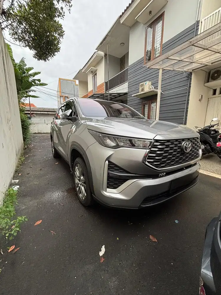 Toyota Kijang Innova 2023 Bensin