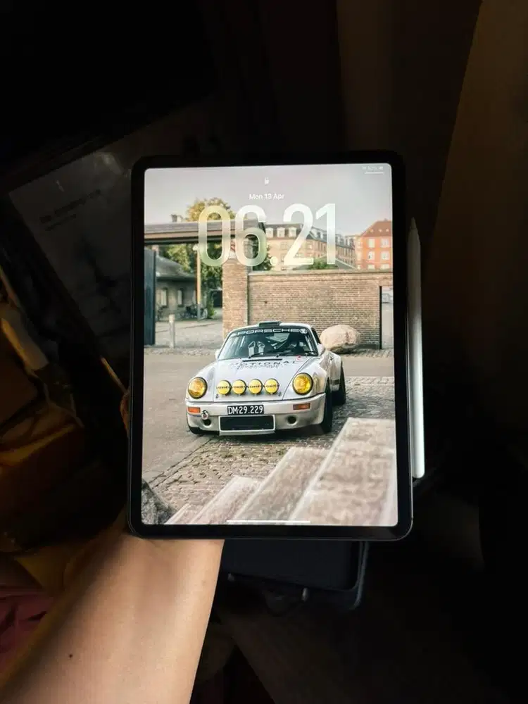 ipad pro gen 3 M1 128gb wifi + celluler free apple pencil gen 2