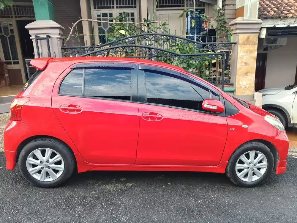 Yaris matic 2012