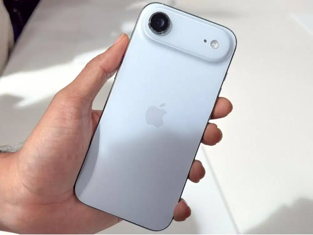 iPhone Air 256gb skyblue