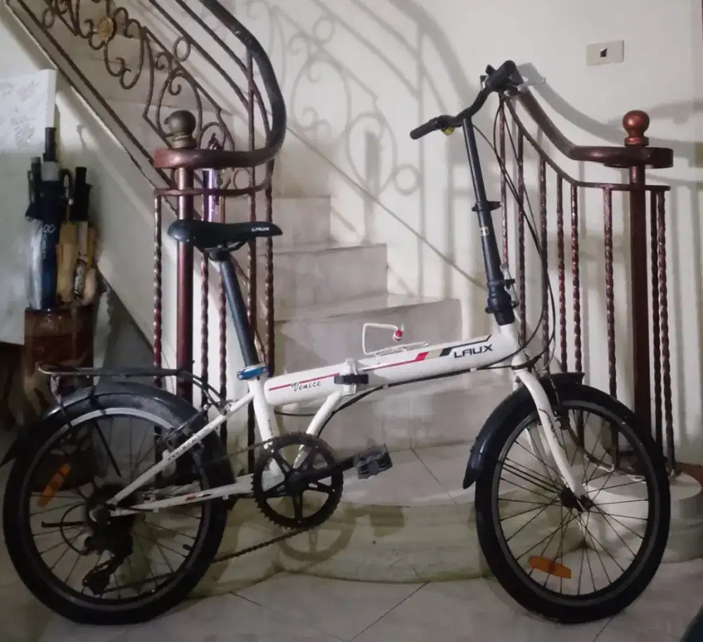 Sepeda lipat Laux Venice