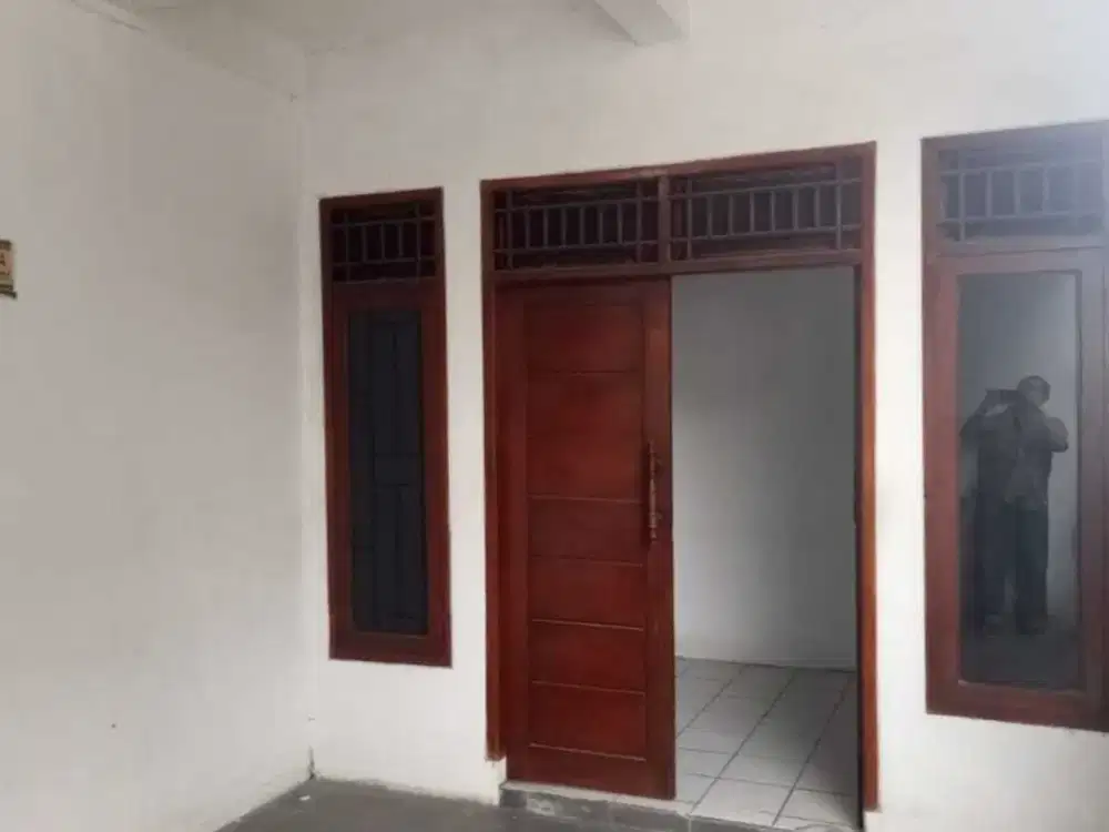 Rumah 2 Lt. Dijual Murah di Pondok Ranji, Bintaro, Ciputat Timur
