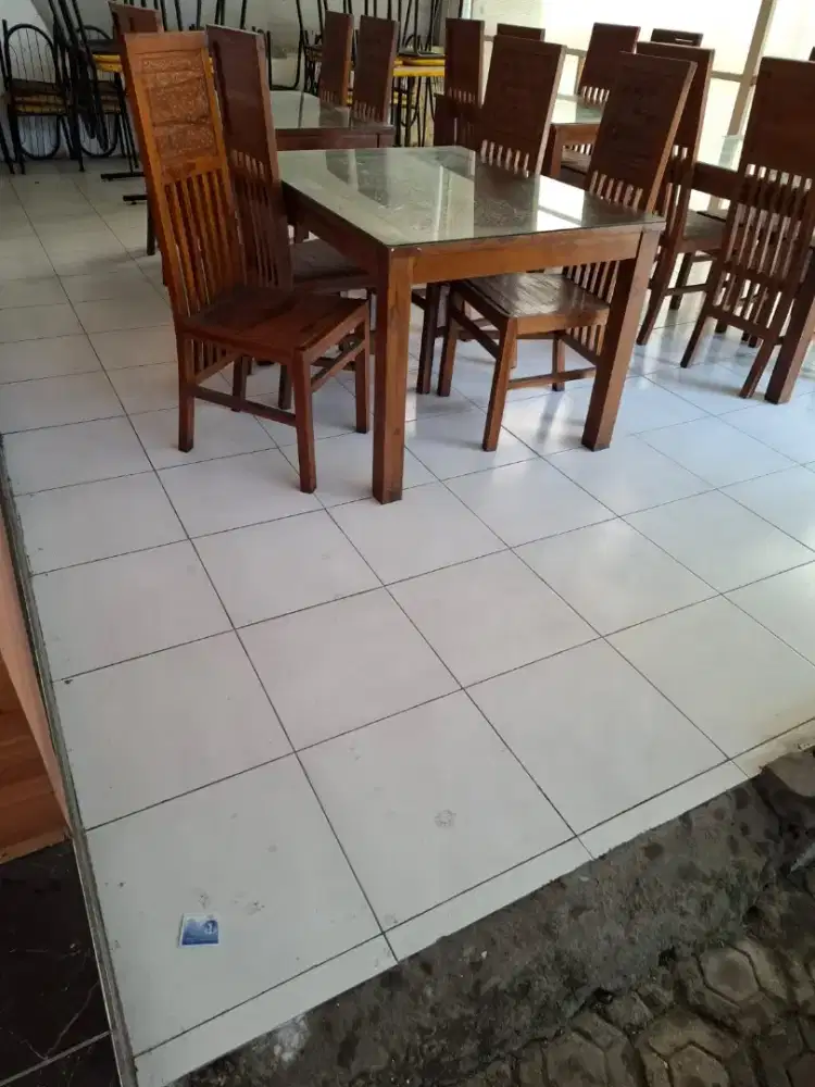 Meja makan kayu jati set
