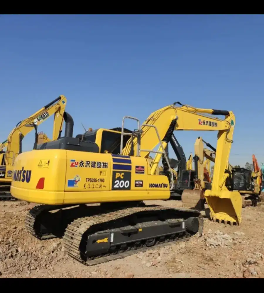 Jasa pembersihan lahan dengan alat berat