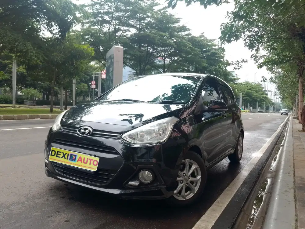 (KM50000) HYUNDAI i10 AT 2015 ISTIMEWA KM RENDAH PERAWATAN