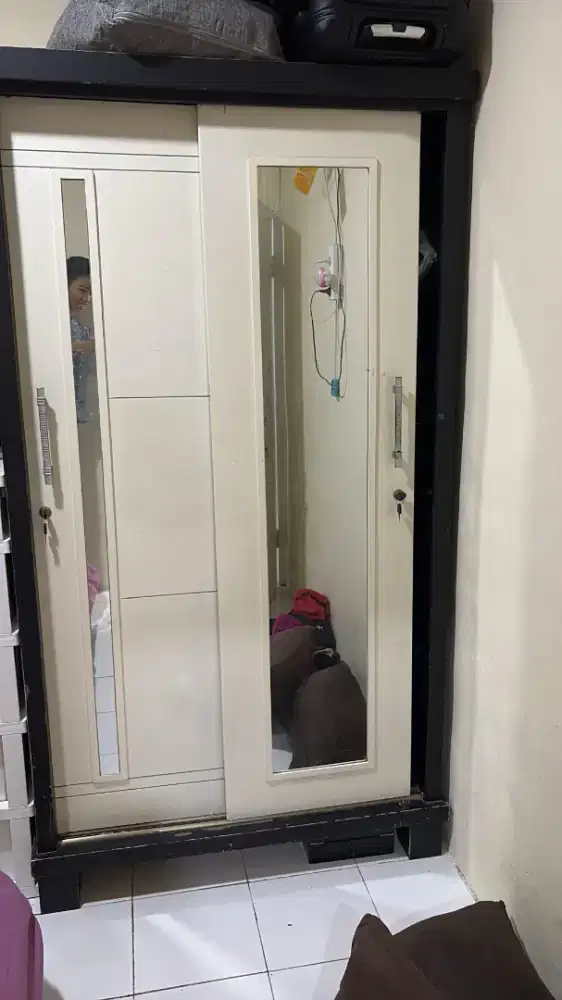 Jual lemari pakaian 2 pintu Geser