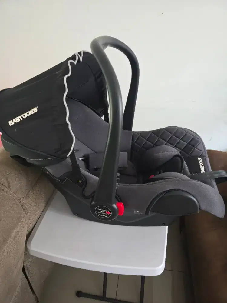 Carseat infant / newborn babydoes  minus pengait depan