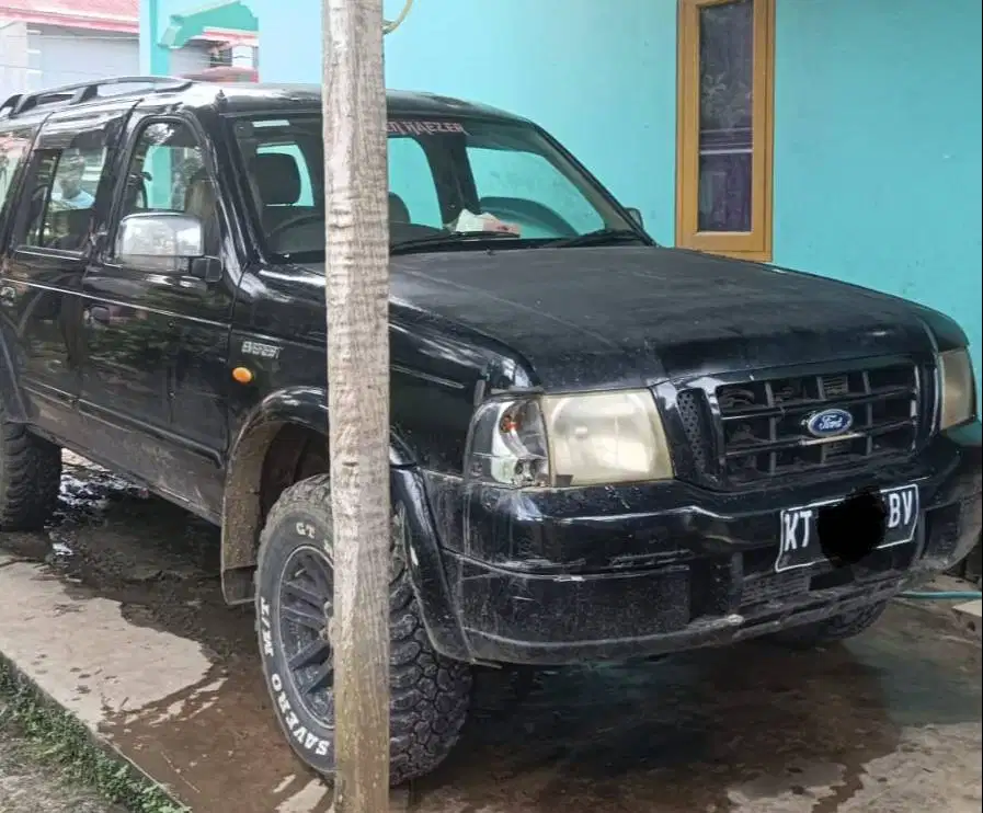 Ford Everest 4X4 kondisi baik siap pakai di Samarinda