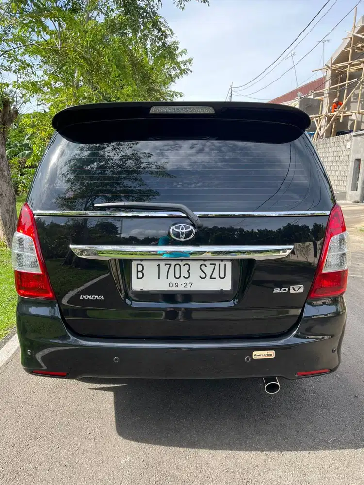 Toyota Kijang Grand Innova Inova V Matic AT Tahun 2012 Hitam , 2011