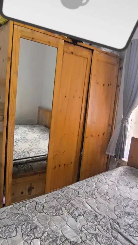 Lemari baju kayu jati belanda