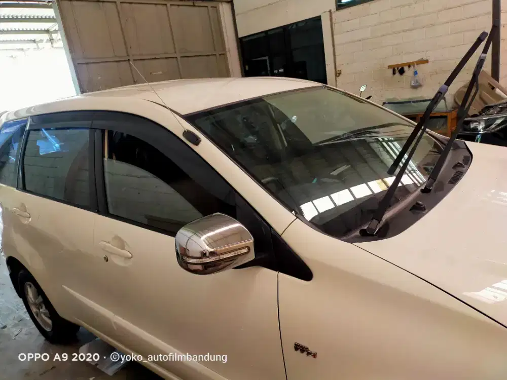 Kaca film cover jok wrapping sticker mobil murmer